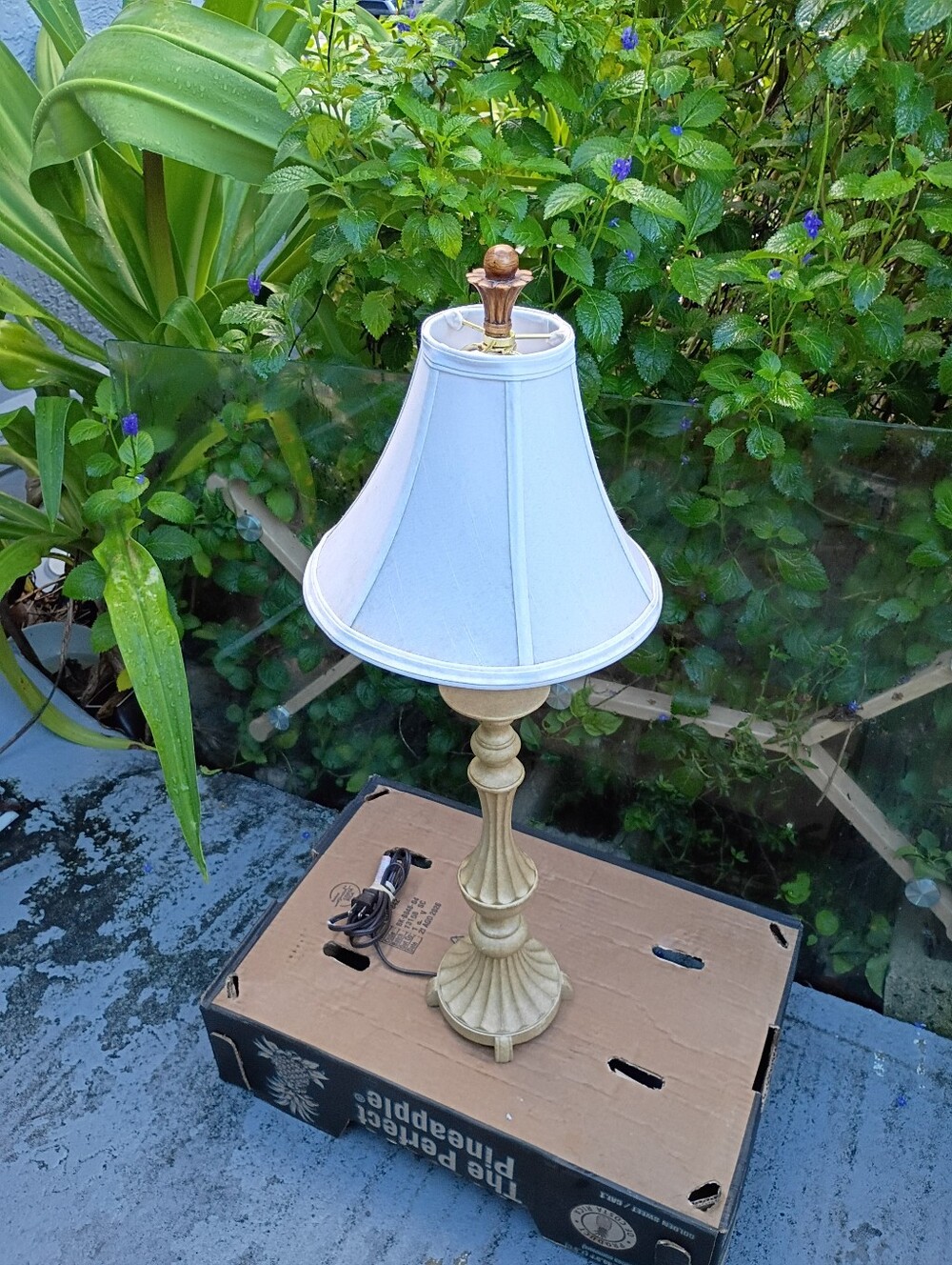 Lenox-Classic Antique Cream Table Lamp with Candle Stick Style White Shade. 🎁